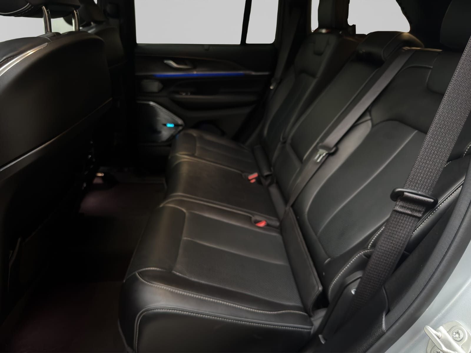 2023 Jeep GRAND CHEROKEE 5 PTS OVERLAND 57L TA PIEL QCP RA-20 4X4