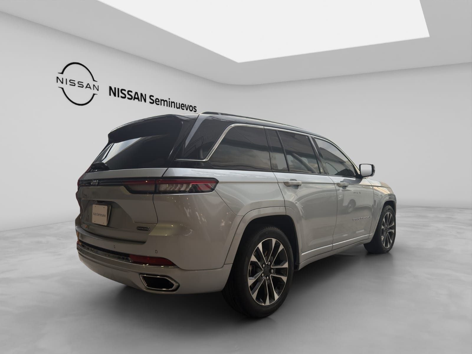 2023 Jeep GRAND CHEROKEE 5 PTS OVERLAND 57L TA PIEL QCP RA-20 4X4