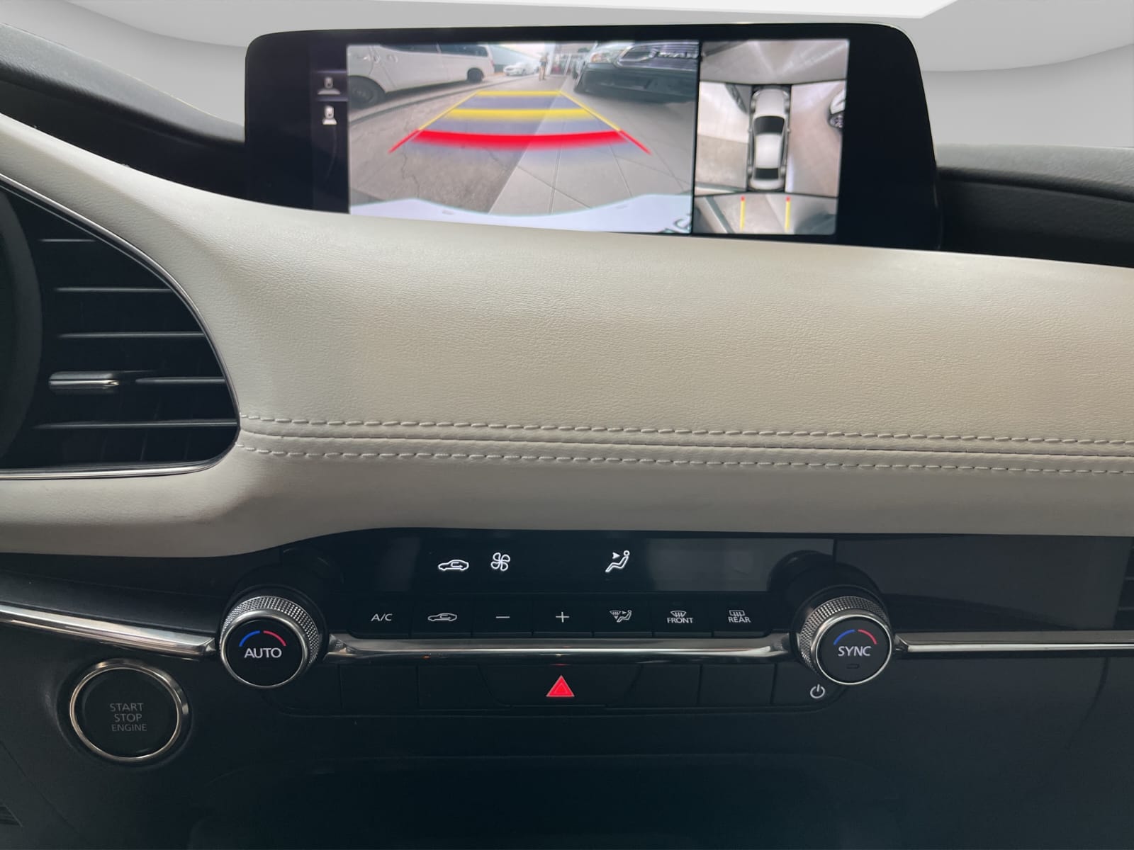 2025 Mazda MAZDA 3 4P SEDAN SIGNATURE L42.5T AUT