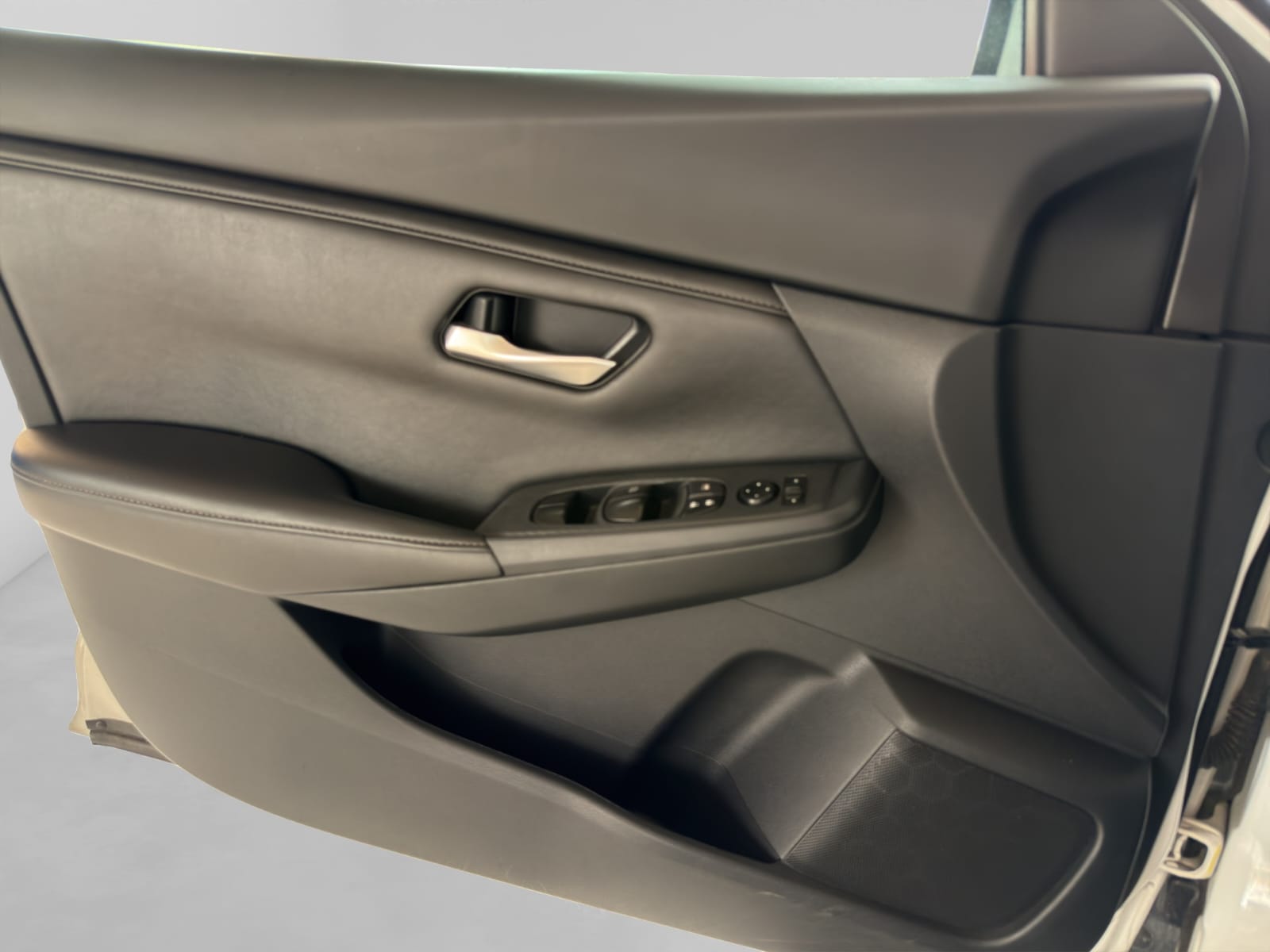 2022 Nissan SENTRA 4 PTS SENSE TA AAC RA-16