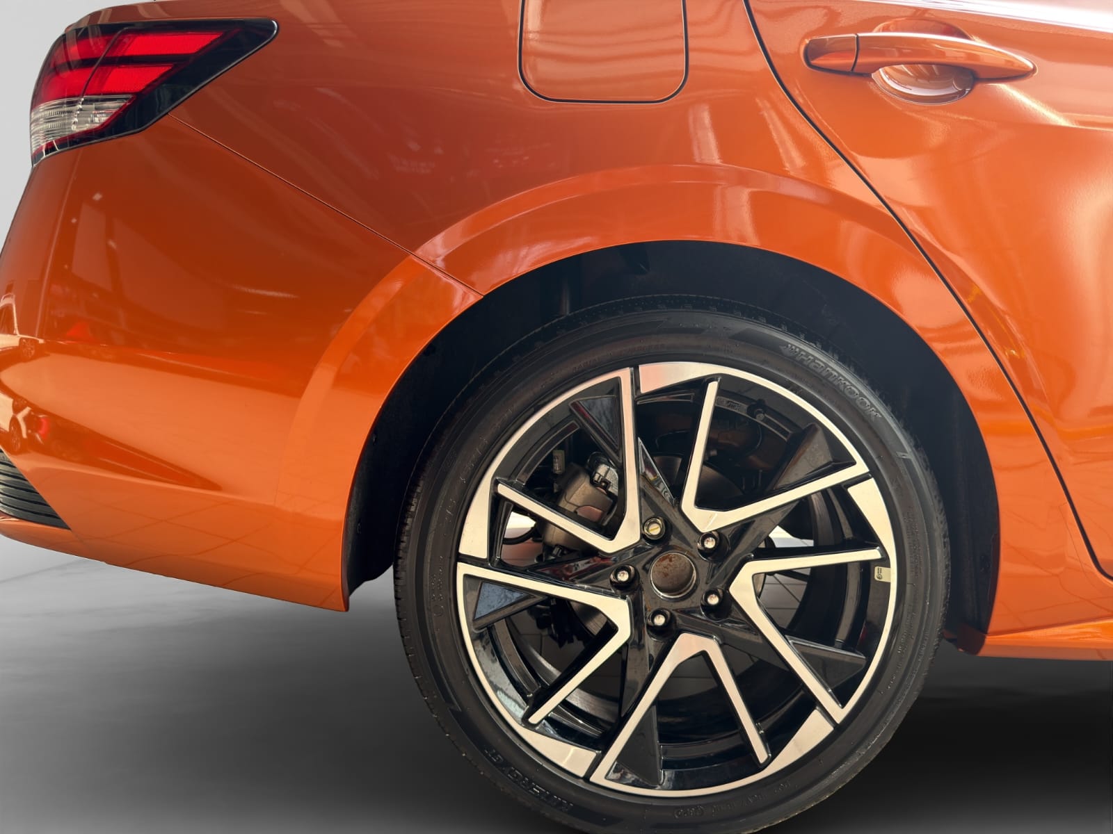 2025 Nissan SENTRA 4P SR L42.0 AUT