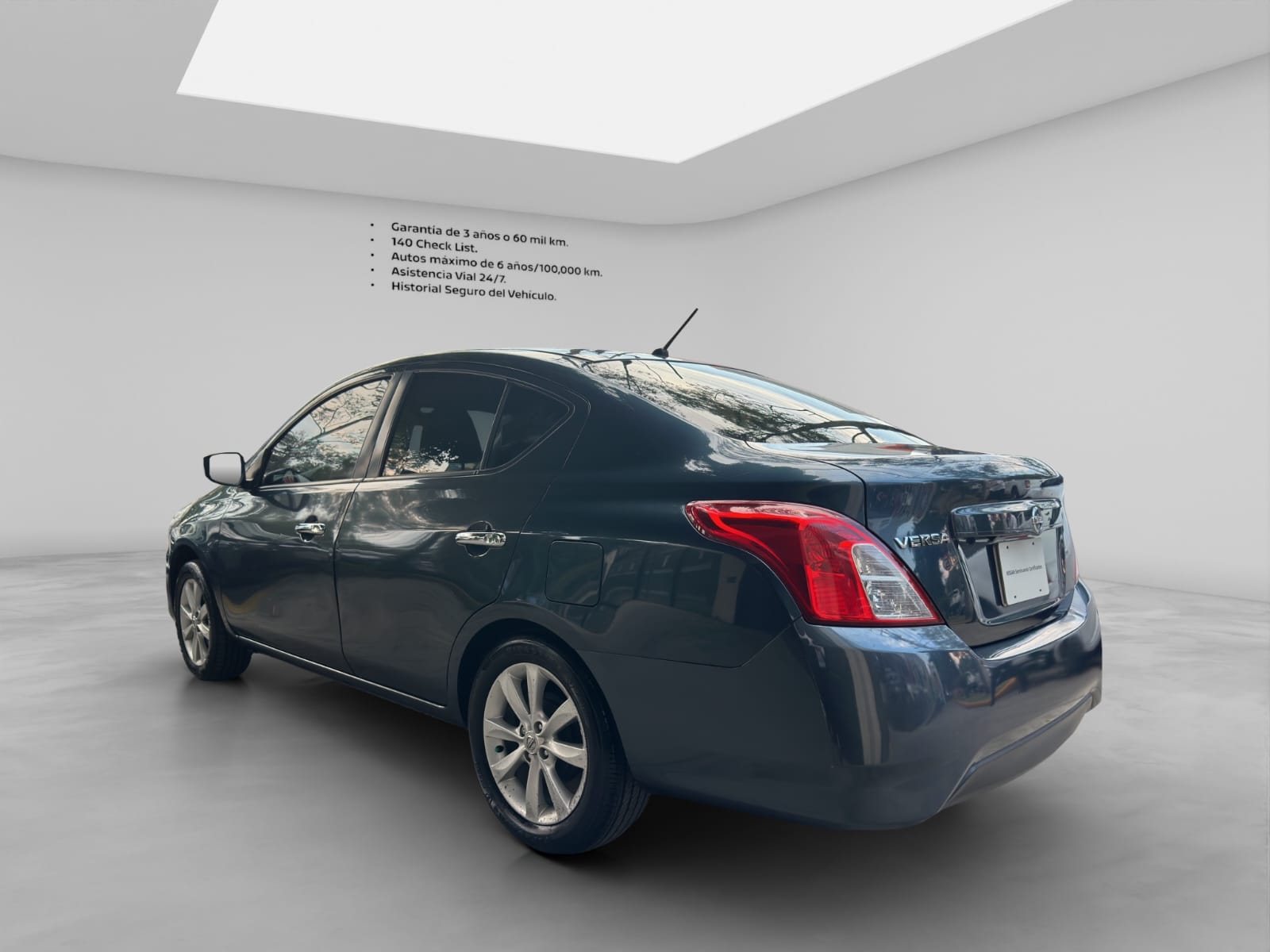 2017 Nissan VERSA 4 PTS ADVANCE TA AAC VE F NIEBLA RA-15