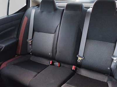 2025 Nissan VERSA 4P SR L41.6 AUT