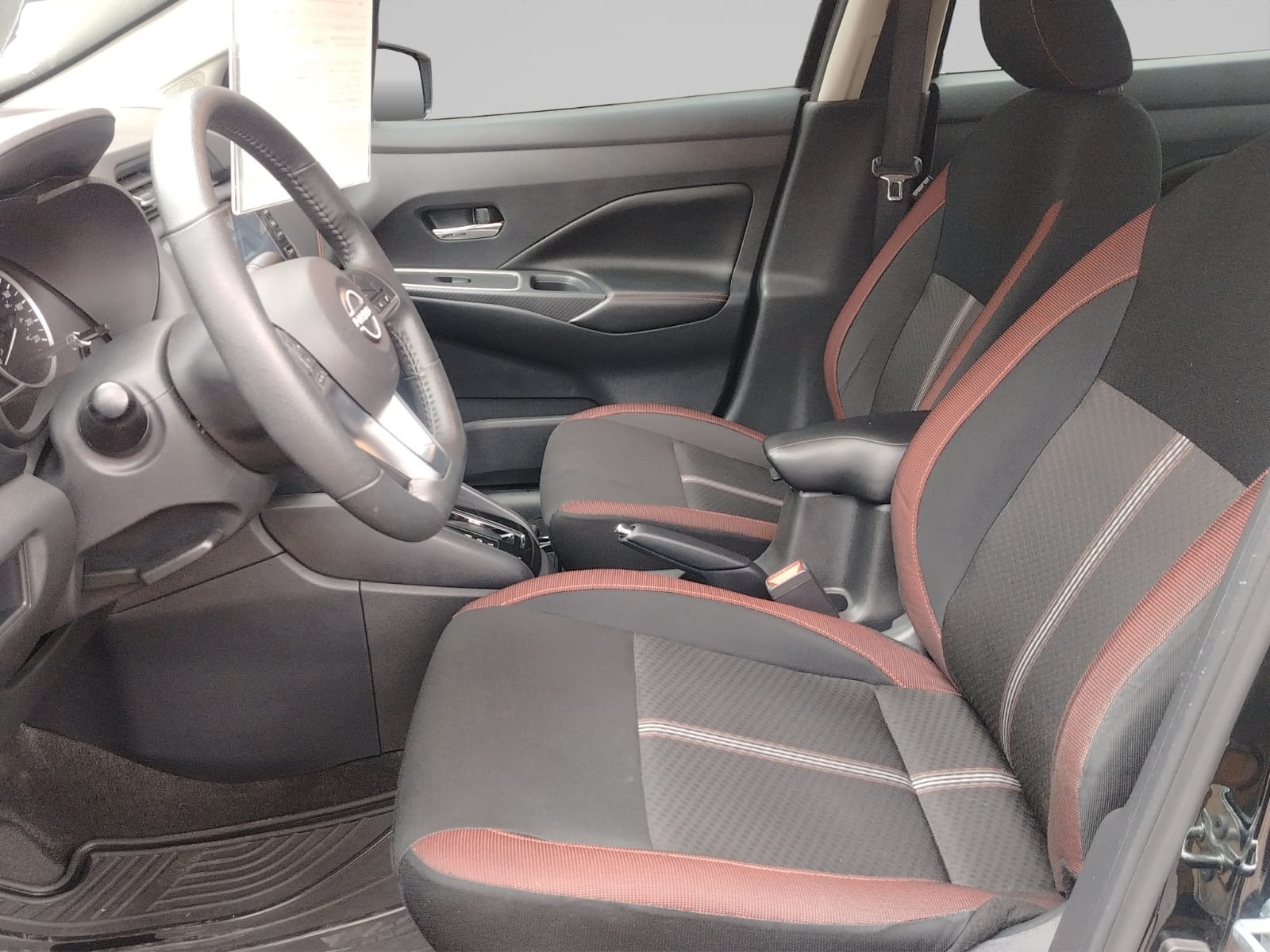 2024 Nissan VERSA 4P SR L41.6 AUT