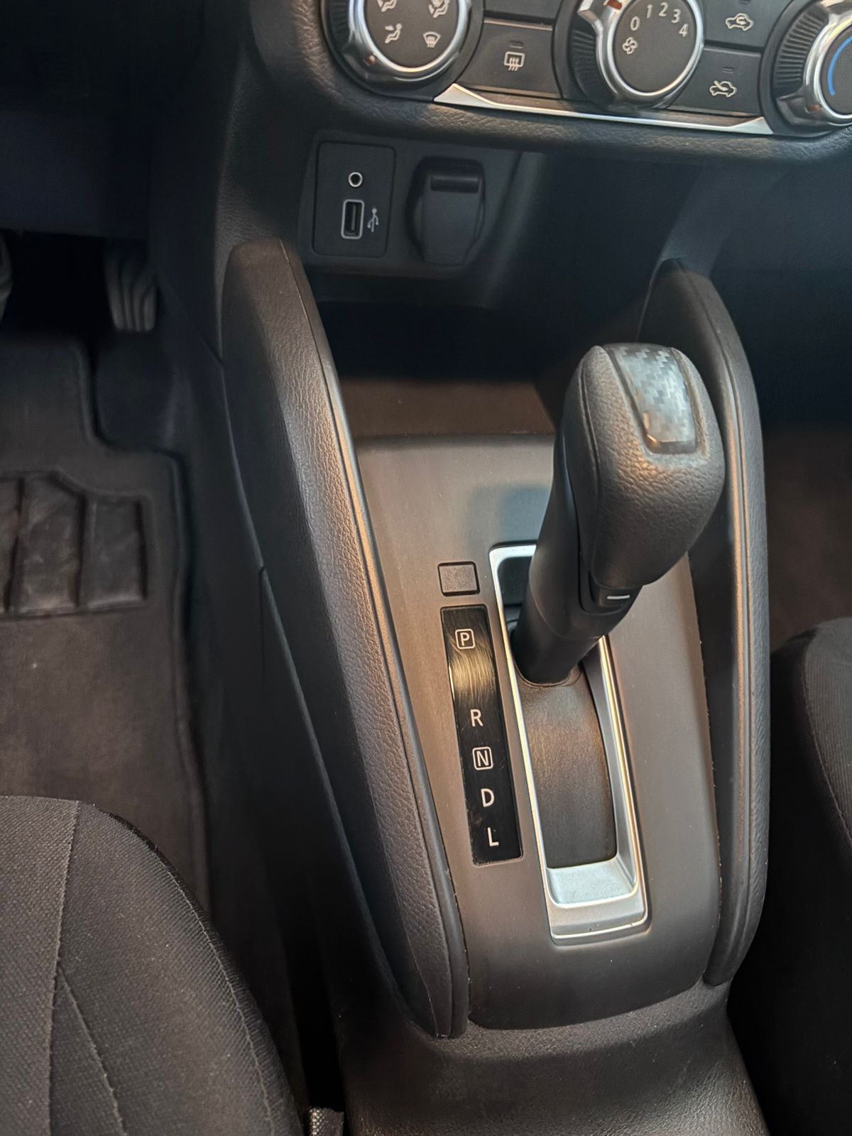 2024 Nissan VERSA 4P SENSE L41.6 AUT