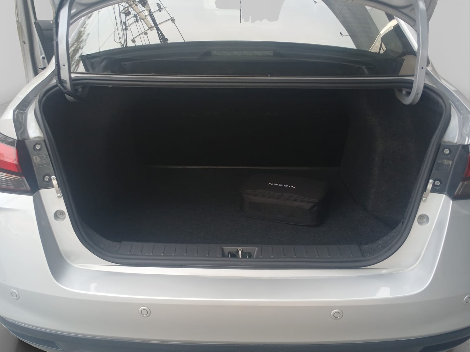 2024 Nissan VERSA 4P SENSE L41.6 AUT