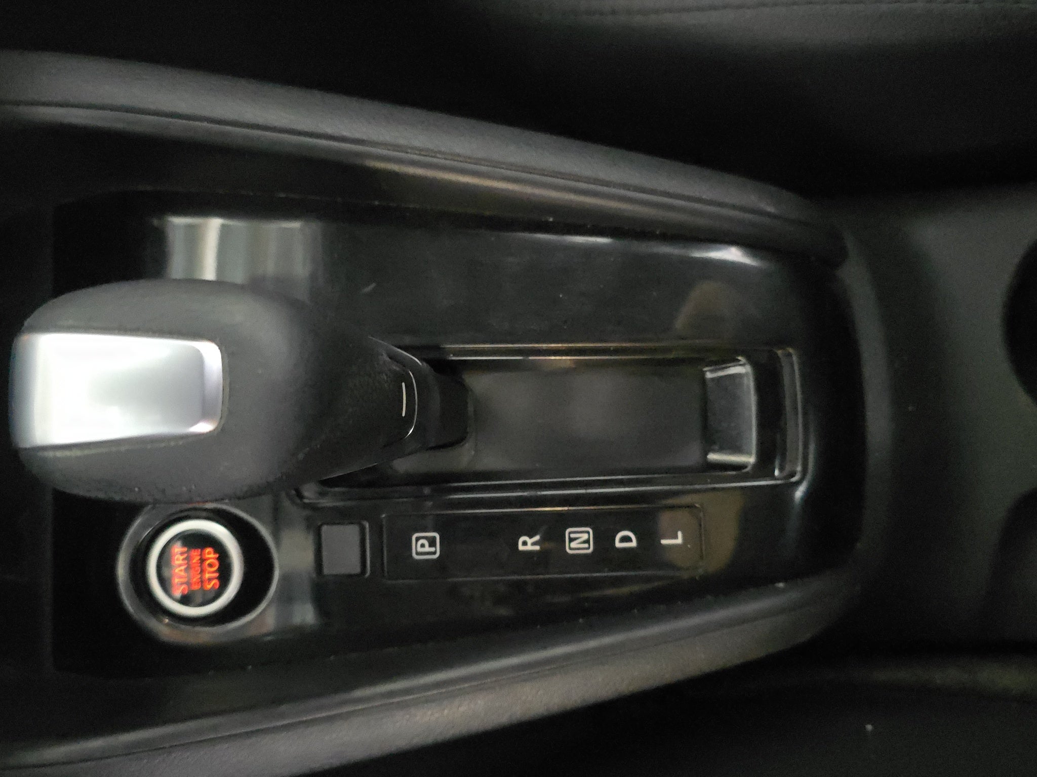 2023 Nissan VERSA 4P EXCLUSIVE L41.6 AUT