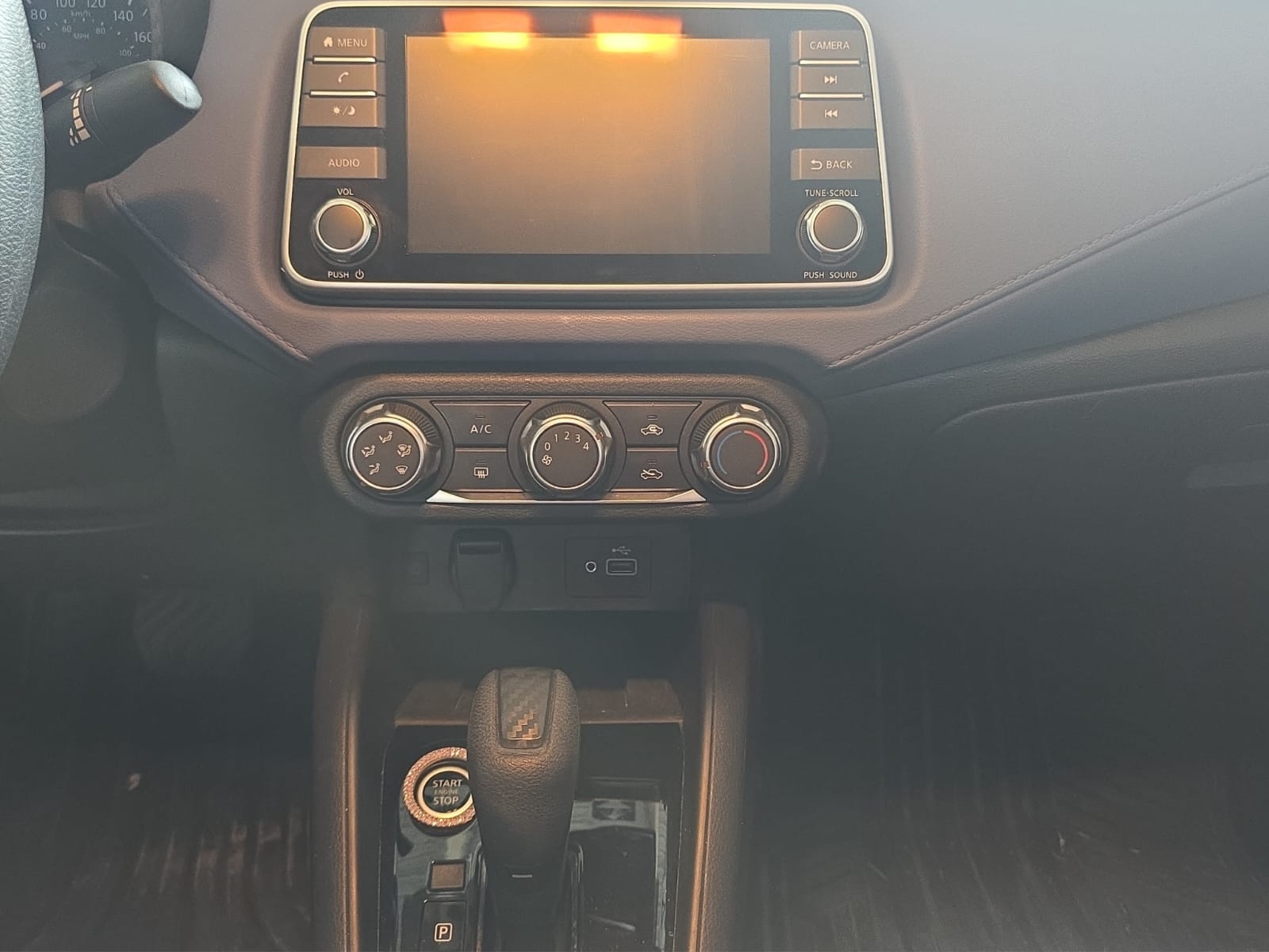 2024 Nissan VERSA 4P ADVANCE L41.6 AUT