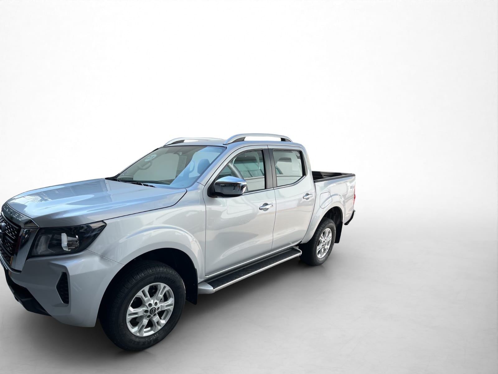2023 Nissan FRONTIER 4P LE L42.5 AUT