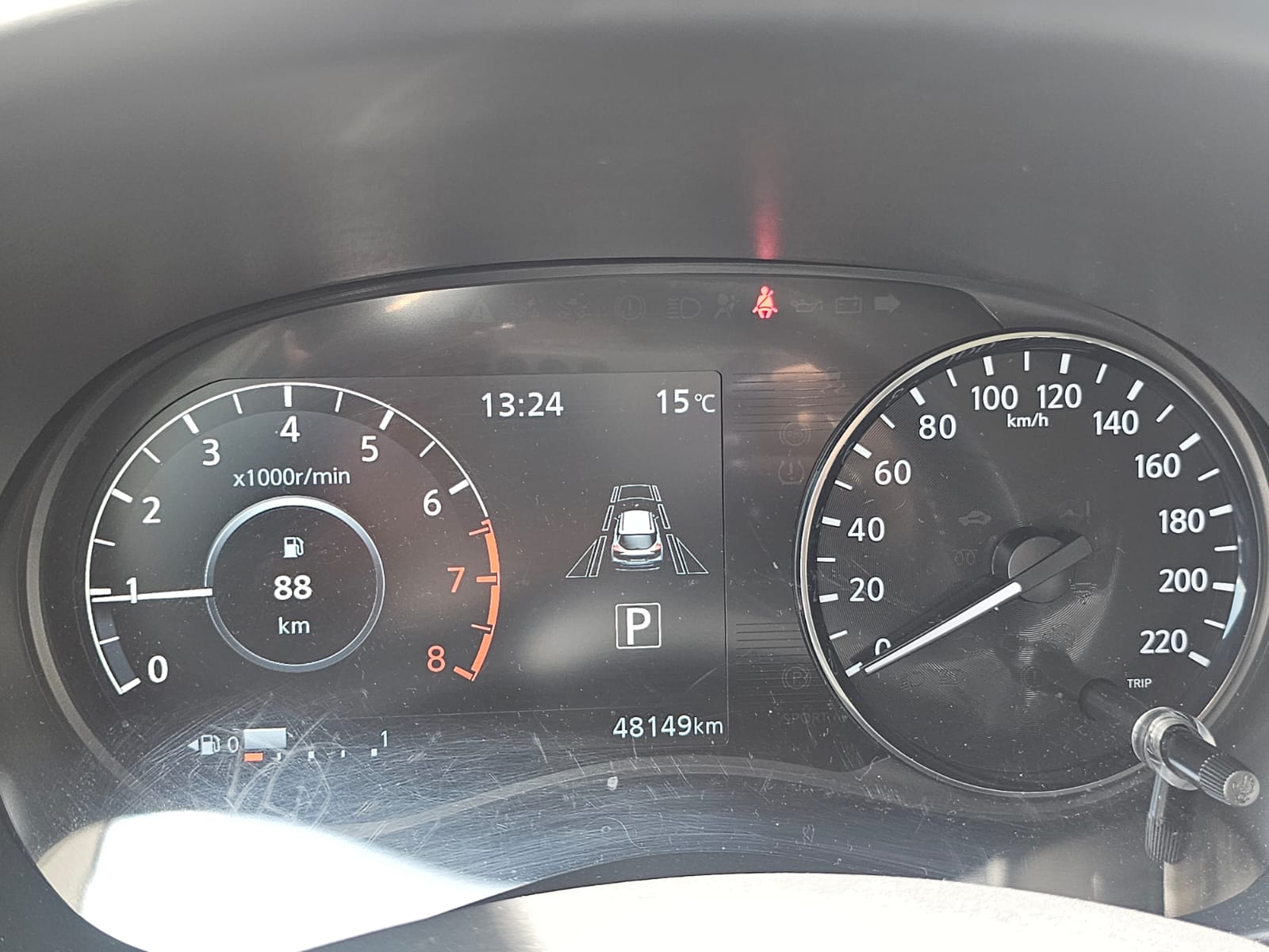 2022 Nissan KICKS 5 PTS PLATINUM 16L TA AAC AUT PIEL GPS RA-18