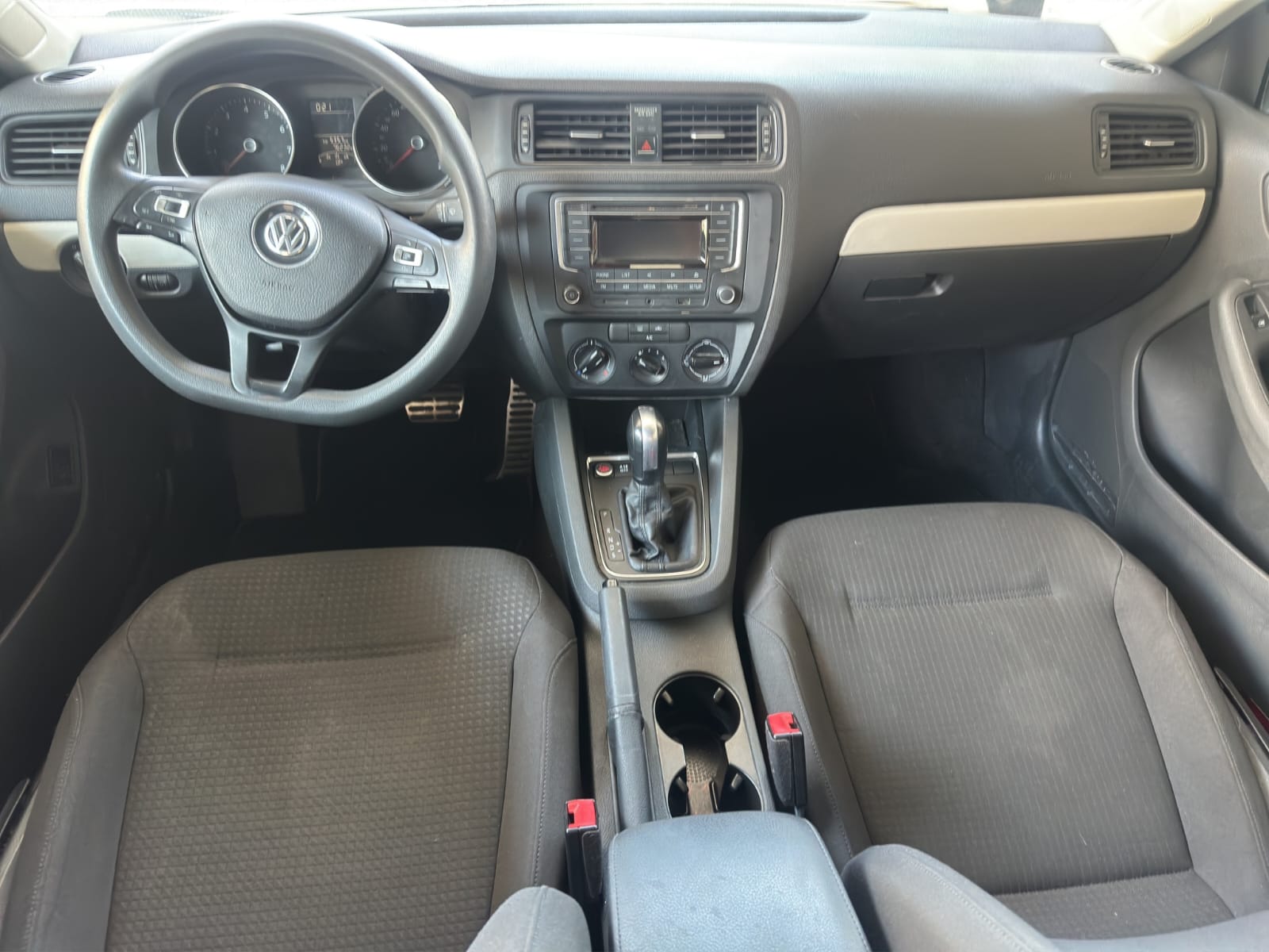 2018 Volkswagen JETTA 4 PTS TRENDLINE TA RA-16