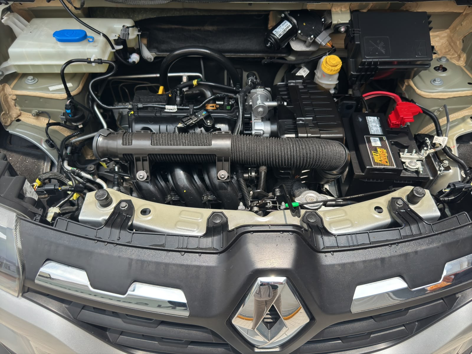 2024 RENAULT KWID 5P ICONIC L31.0 MAN