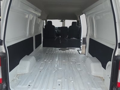 2024 Nissan URVAN 4P AMPLIA L42.5 MAN