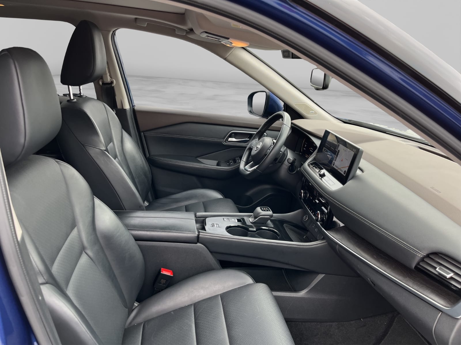 2023 Nissan X-TRAIL PLATINUM 2 FILAS