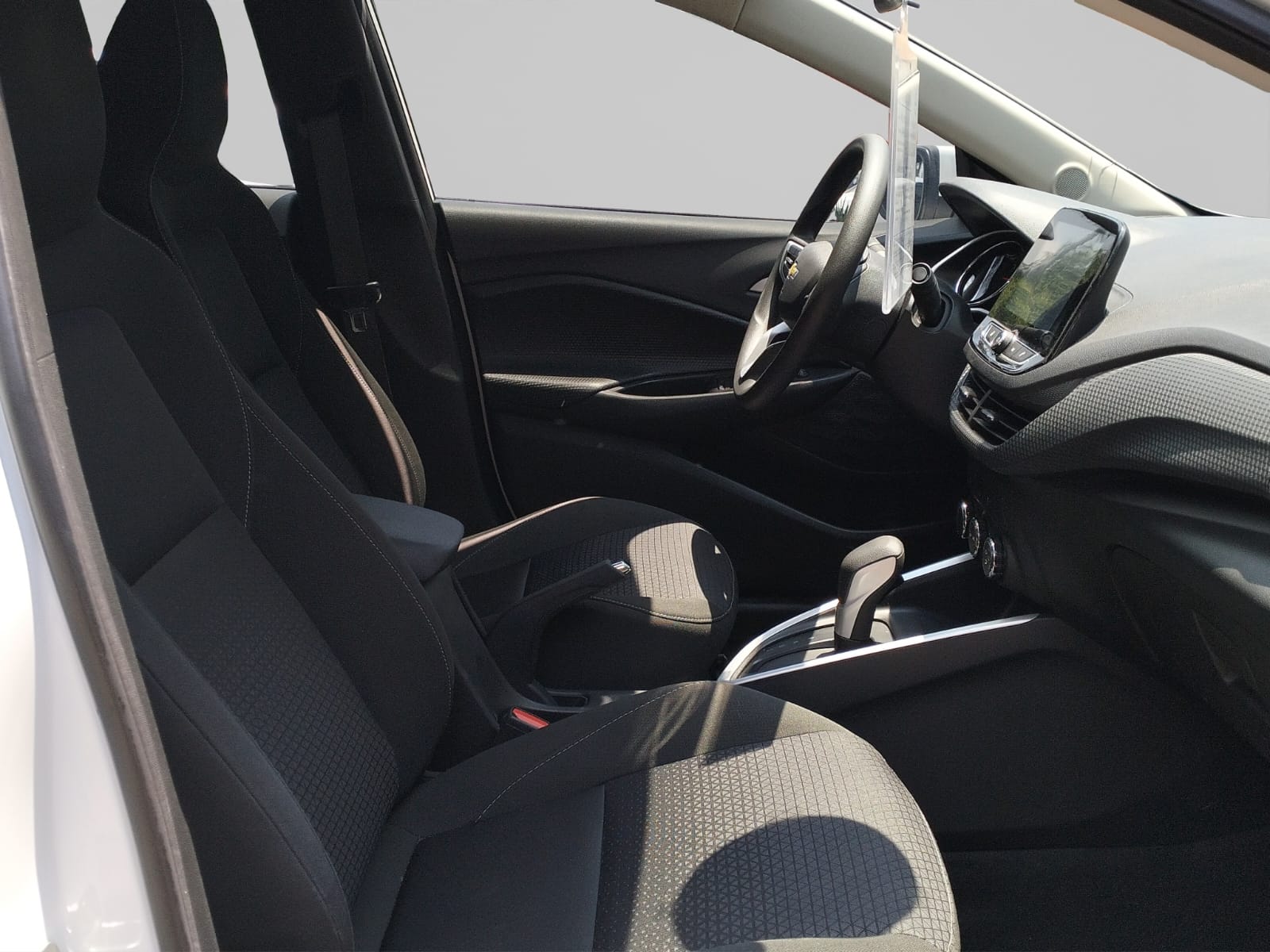 2023 Chevrolet ONIX D 4 PTS LT 10T TA AAC AUT BA VE RA-16