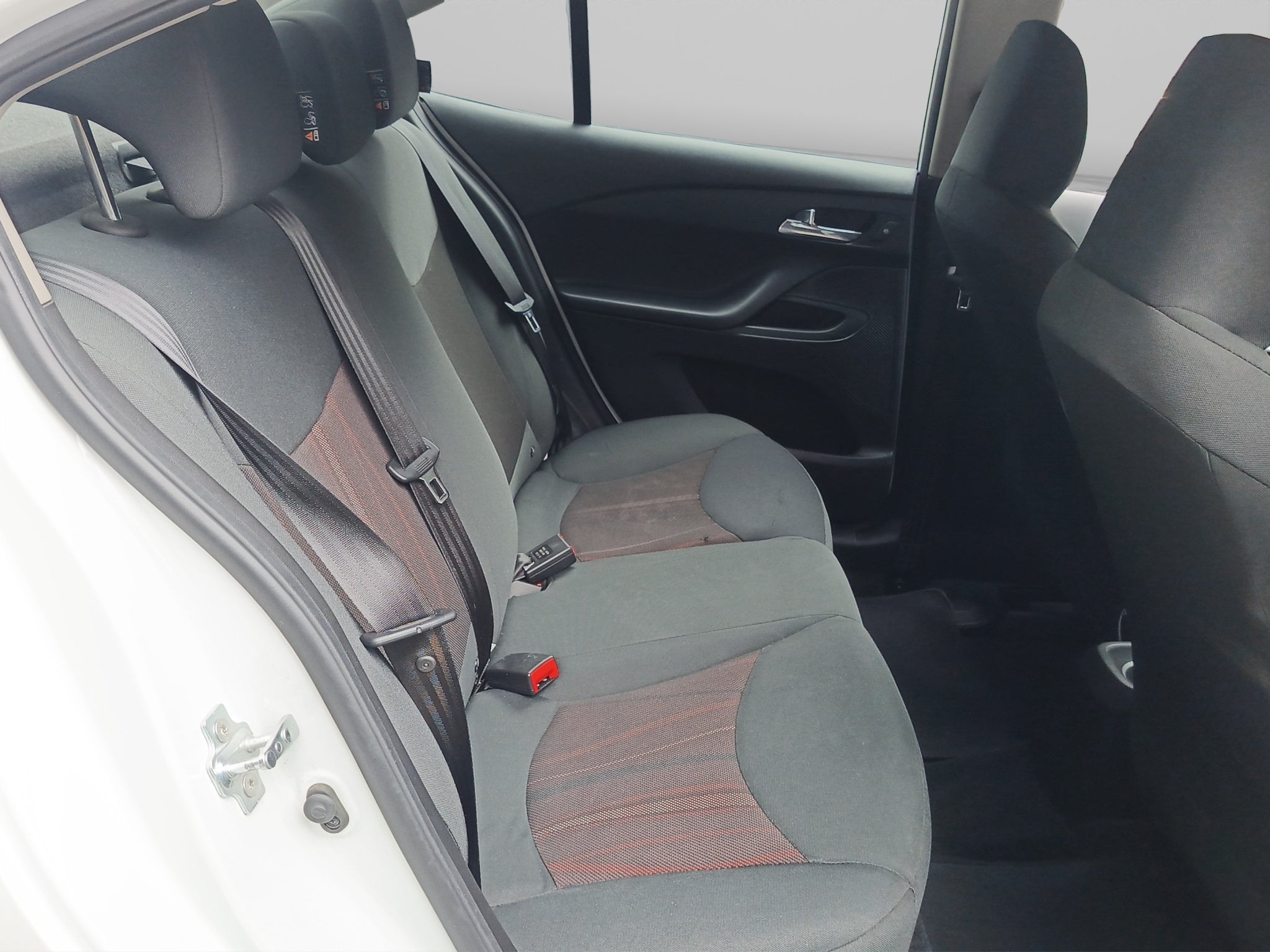 2020 Chevrolet AVEO 4 PTS LS TA AAC R-14