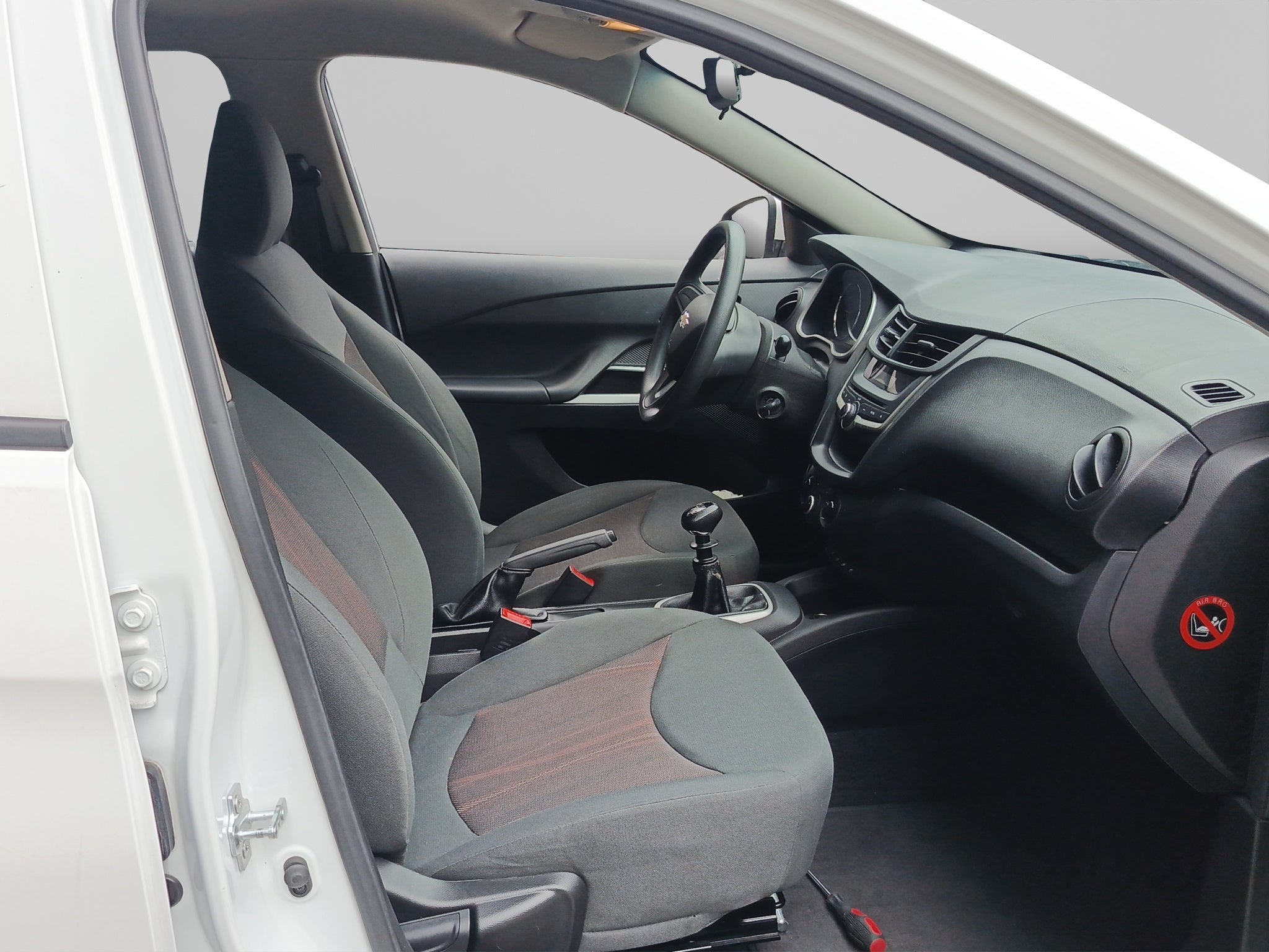 2020 Chevrolet AVEO 4 PTS LS TA AAC R-14