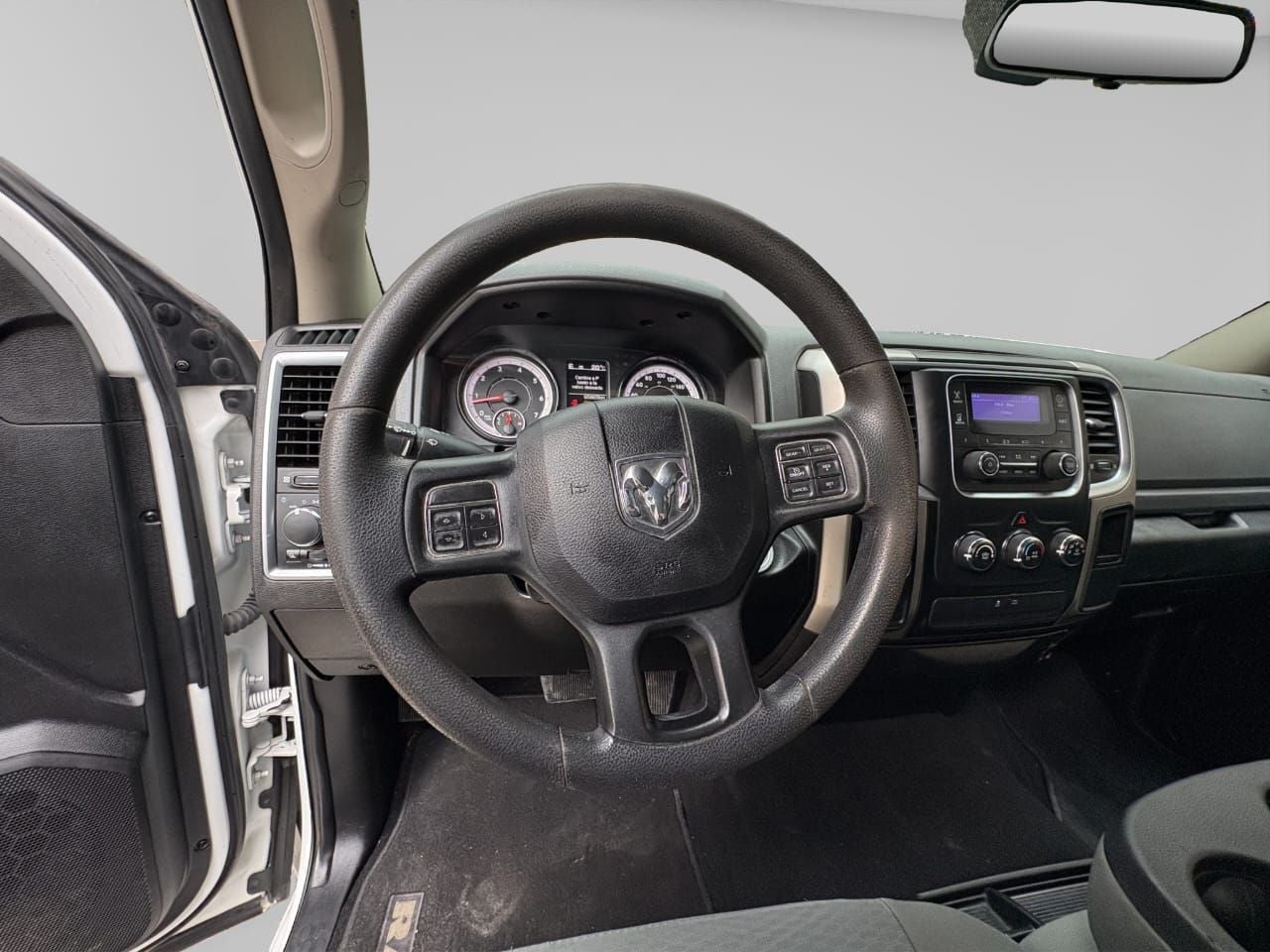 2020 RAM 1500 3.3 V6 XL Crew Cab 4x2 At