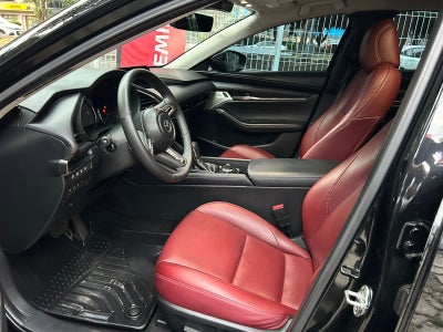 2023 Mazda Mazda 3 2.5 Sedan Carbon Edition At