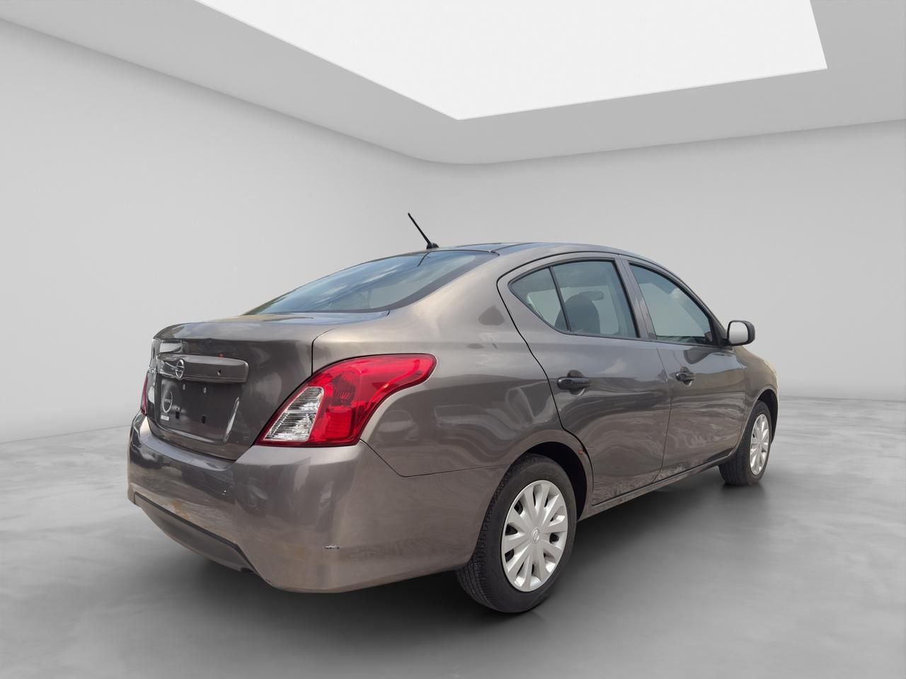 2020 Nissan V-Drive 1.6 A/C Mt