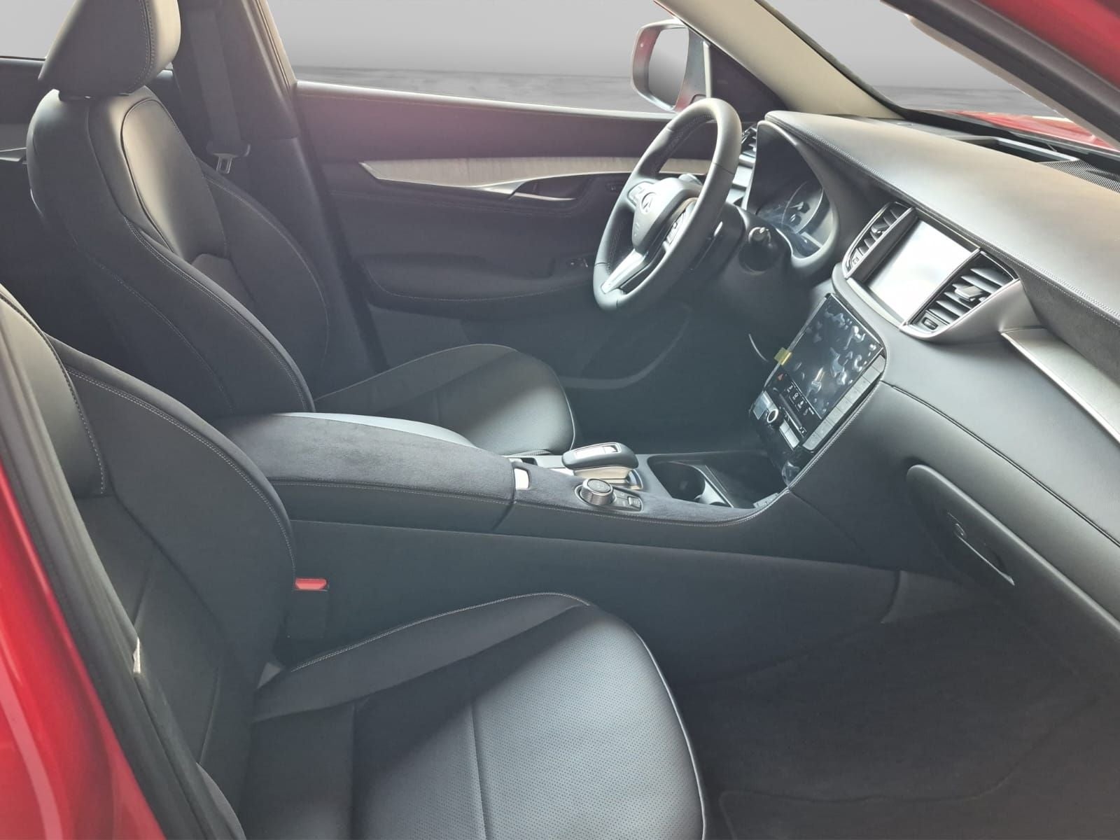 2025 INFINITI QX50 2.0 Sensory Awd At