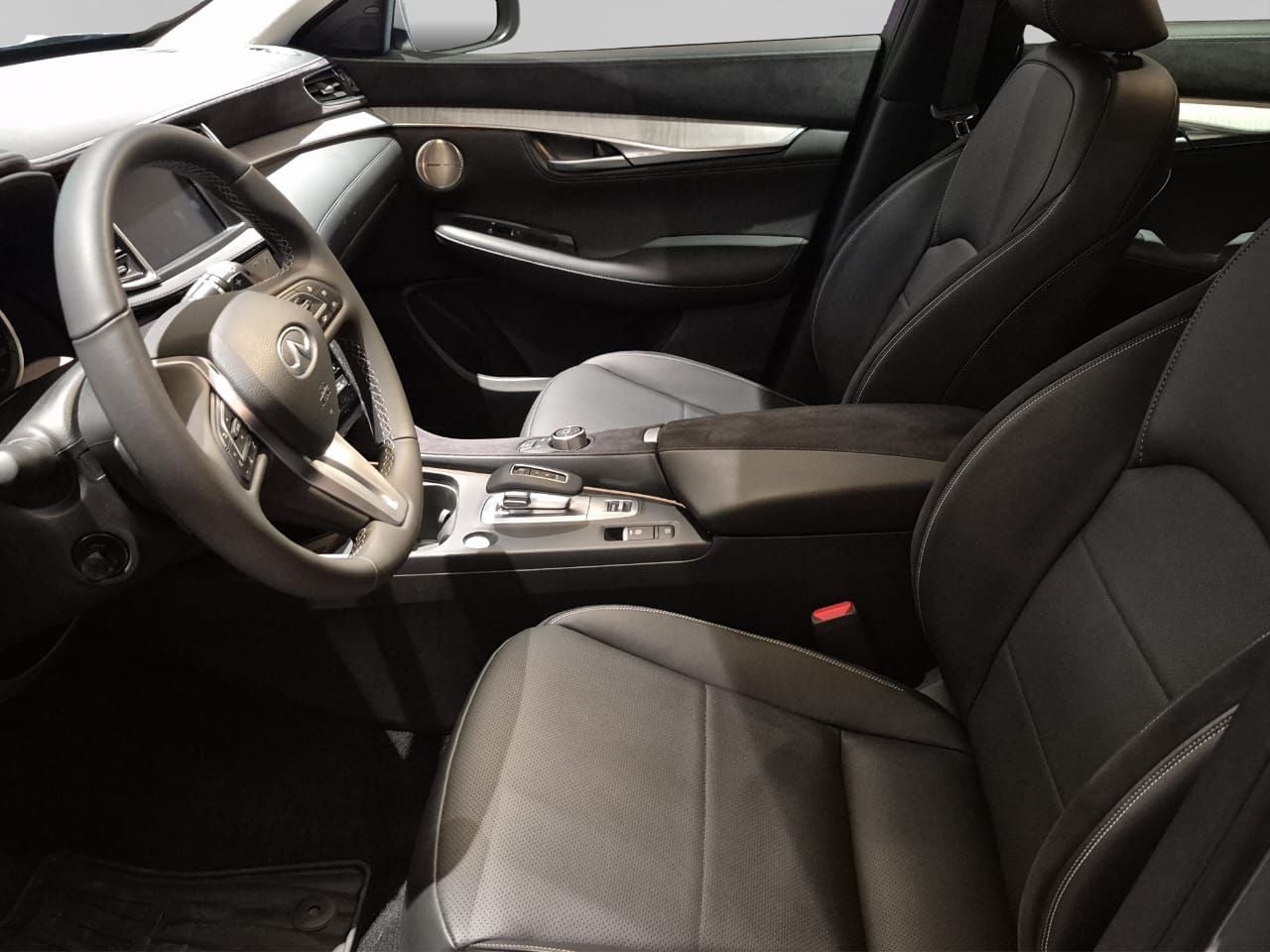 2025 INFINITI QX50 2.0 Sensory Awd At