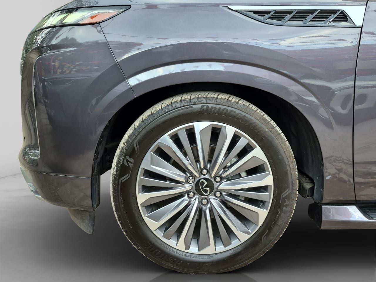 2025 INFINITI QX80 3.5 Sensory 8 pasajeros At