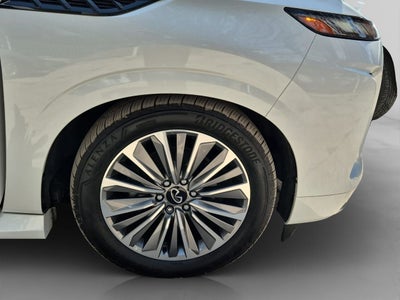 2025 INFINITI QX80 3.5 Sensory 8 pasajeros At