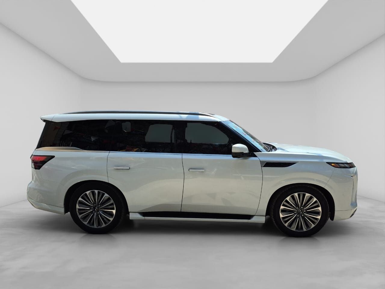 2025 INFINITI QX80 3.5 Sensory 8 pasajeros At