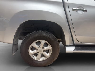 2020 Mitsubishi L200 2.4 Glx Cabina Doble 4x4 Diesel Mt